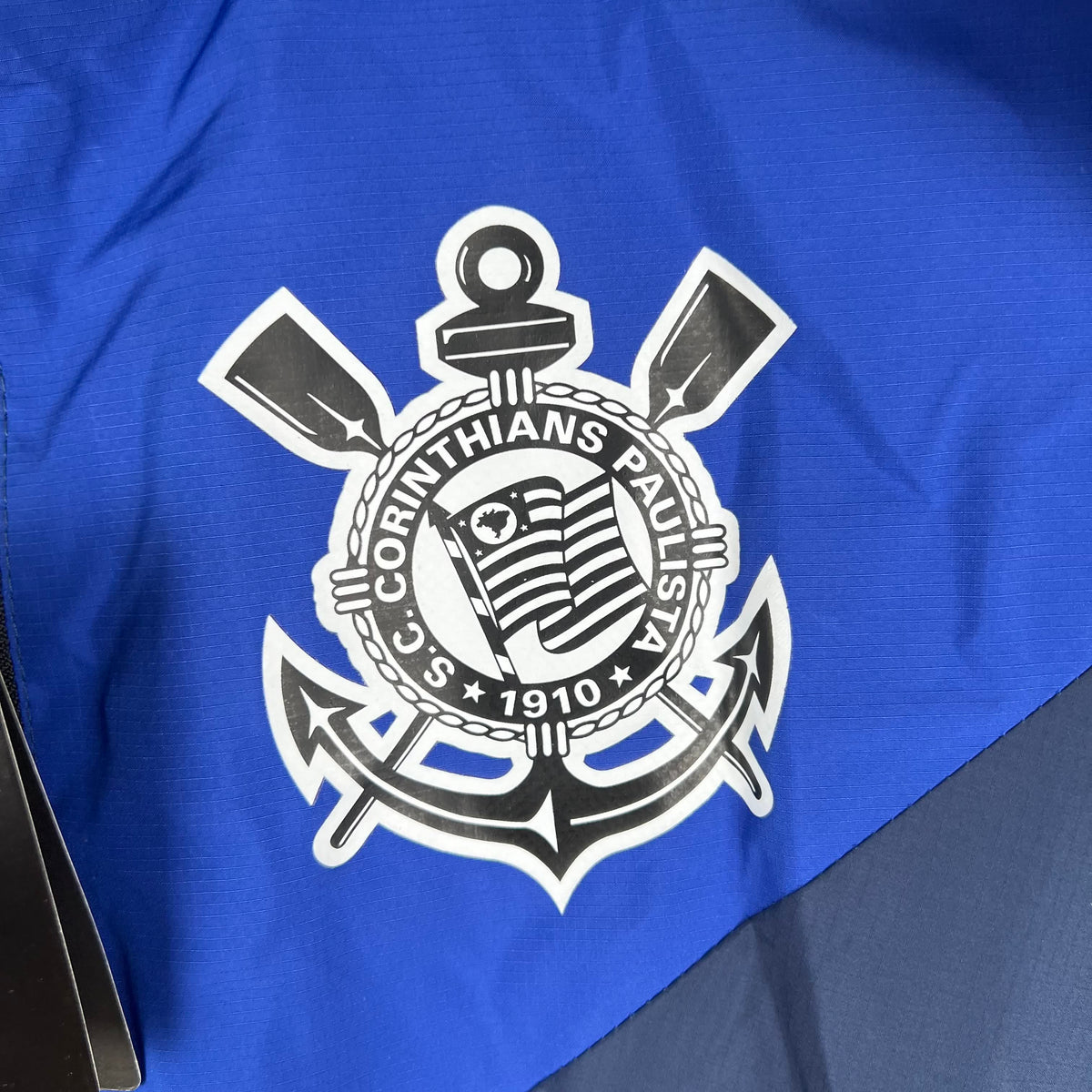 Corinthians 23/24 CORTA-VENTO