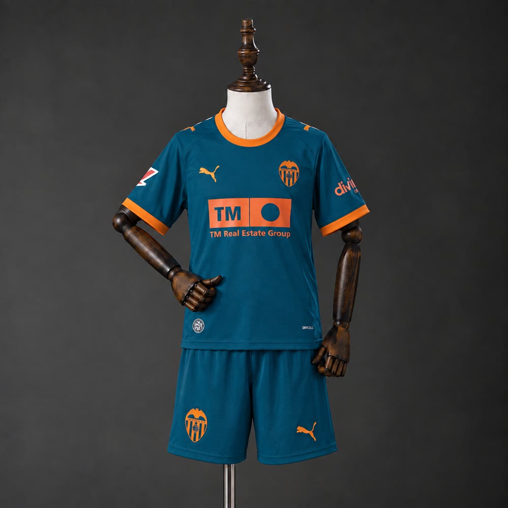Valencia 26/27 II Kids Kit