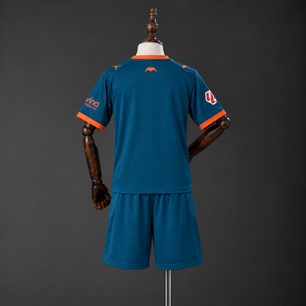Valencia 26/27 II Kids Kit